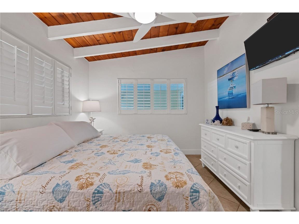 6006 Midnight Pass Road #16 Sarasota FL 34242 A4659596 image16