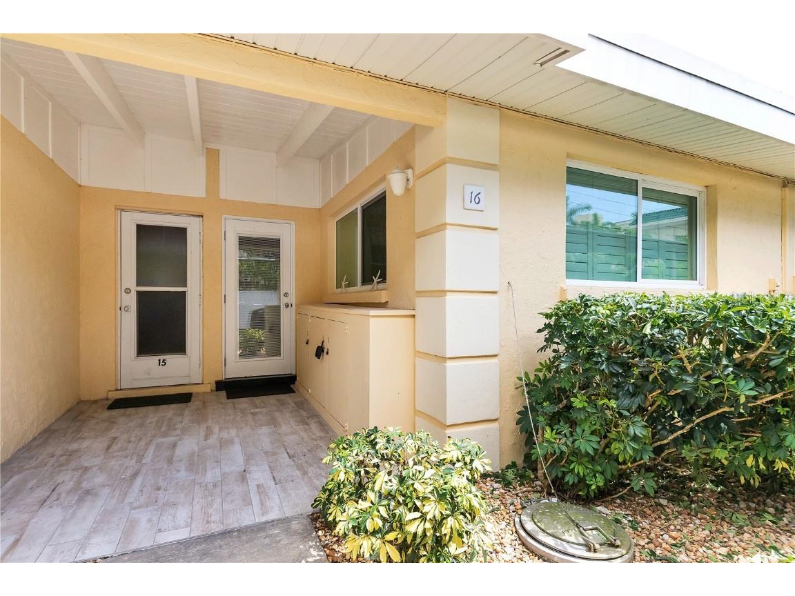 6006 Midnight Pass Road #16 Sarasota FL 34242 A4659596 image2