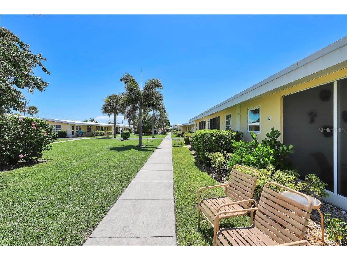 6006 Midnight Pass Road #16 Sarasota FL 34242 A4659596 image23