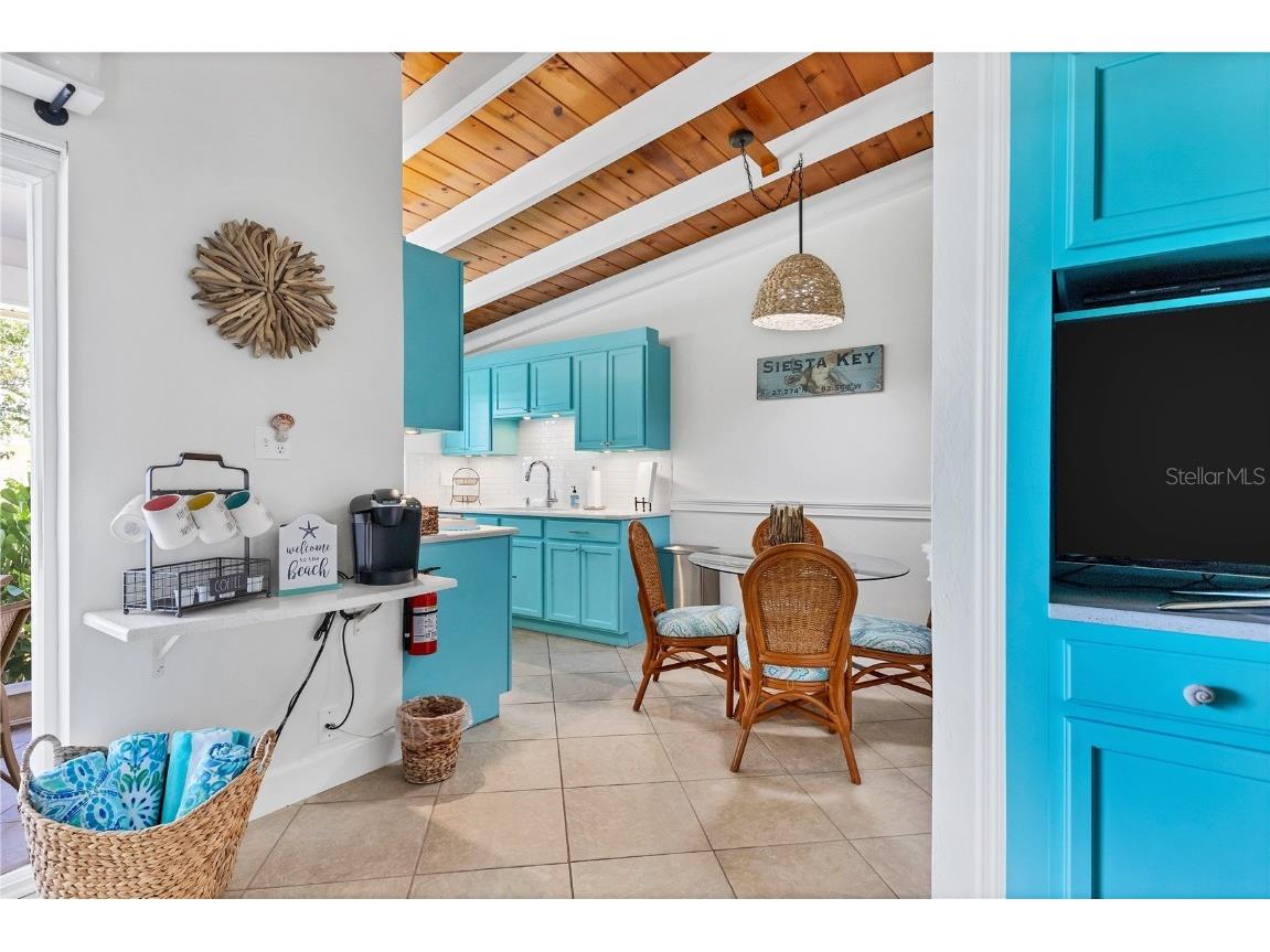 6006 Midnight Pass Road #16 Sarasota FL 34242 A4659596 image9