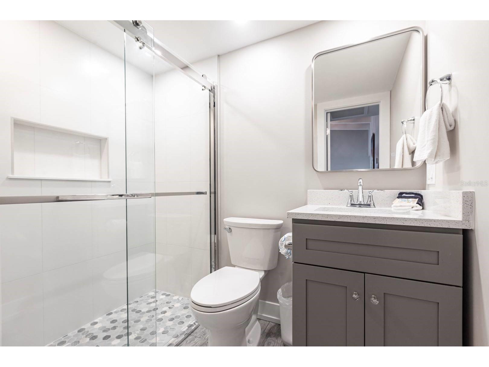 6006 Midnight Pass Road #22 Sarasota FL 34242 TB8463270 image10