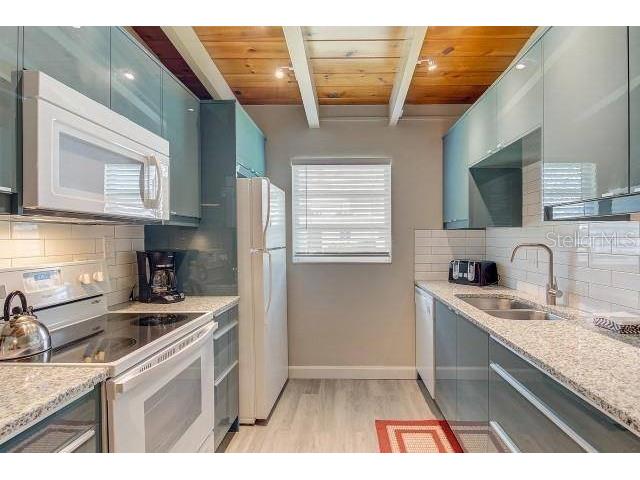 6006 Midnight Pass Road #24 Sarasota FL 34242 TB8464344 image5