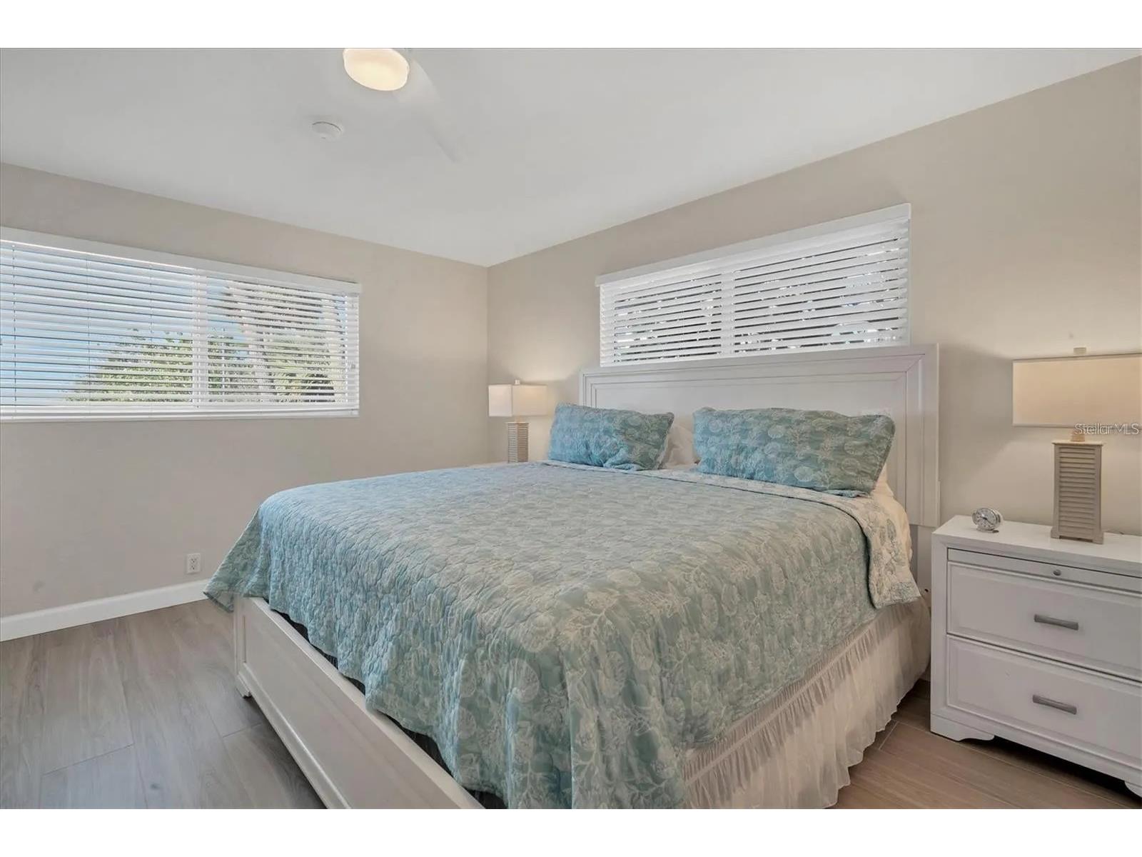 6006 Midnight Pass Road #36 Sarasota FL 34242 A4680831 image16