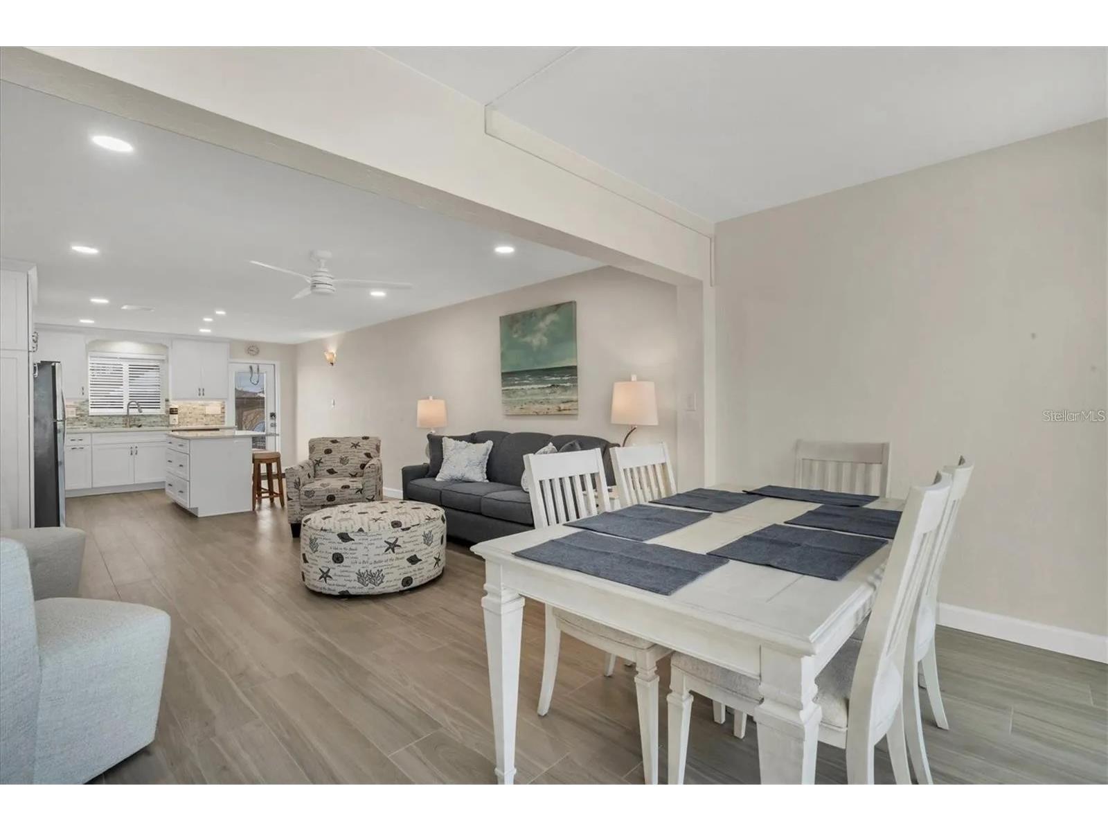 6006 Midnight Pass Road #36 Sarasota FL 34242 A4680831 image8