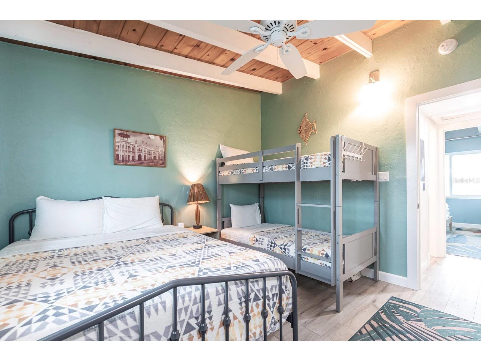 6006 Midnight Pass Road #44 Sarasota FL 34242 TB8463781 image10