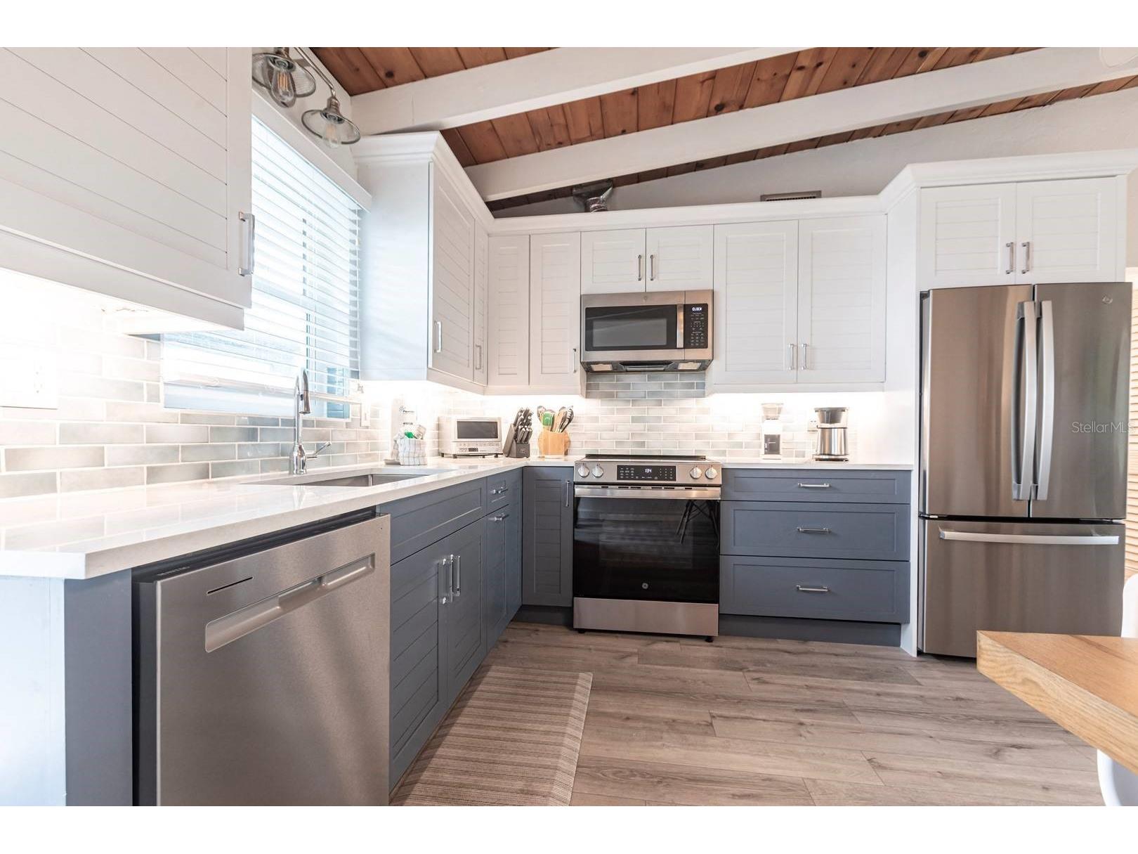6006 Midnight Pass Road #44 Sarasota FL 34242 TB8463781 image6