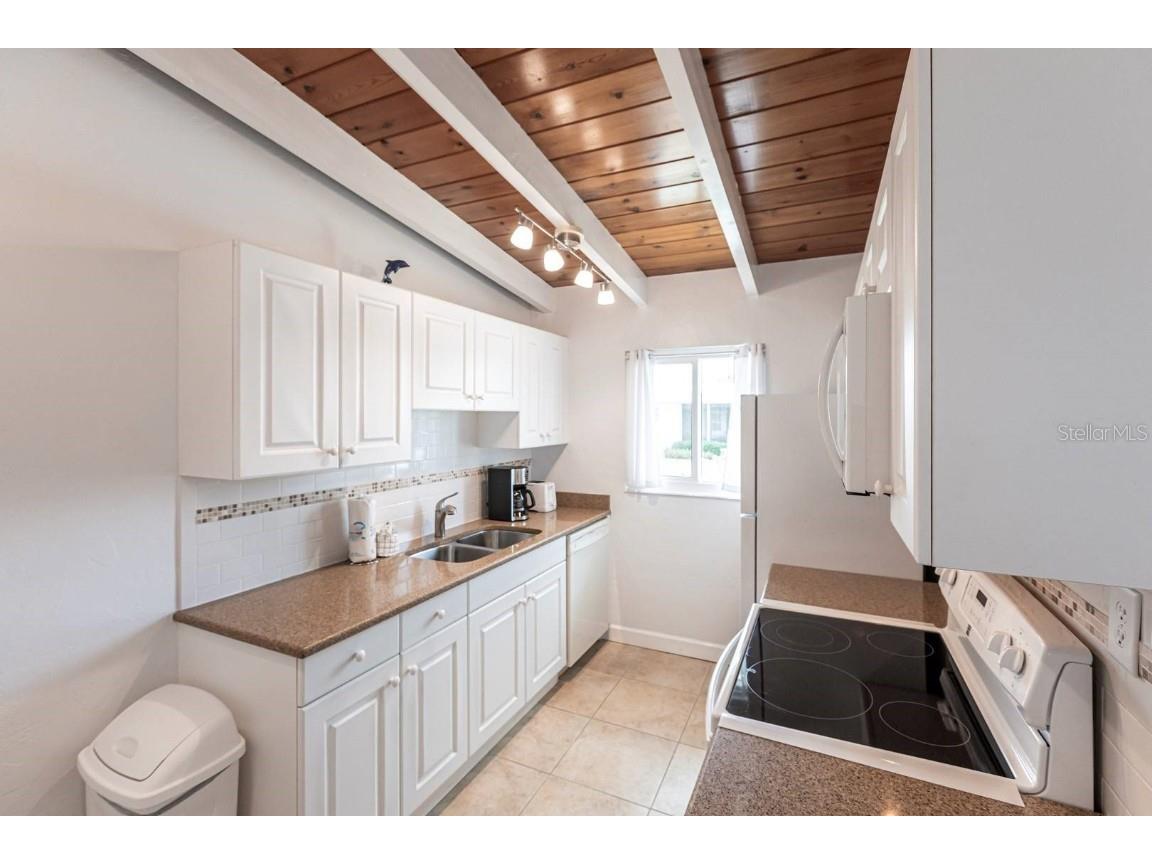 6006 Midnight Pass Road #5 Sarasota FL 34242 TB8462751 image6