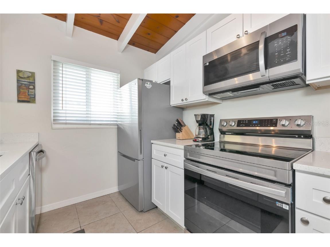 6006 Midnight Pass Road #51 Sarasota FL 34242 A4659774 image9