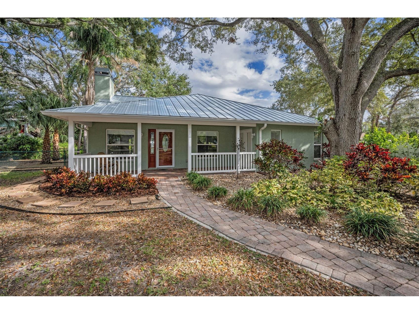 6007 98th Way N Saint Petersburg FL 33708 TB8457374 image1