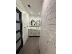 6007 N Central Avenue Tampa FL 33604 TB8502163 image19