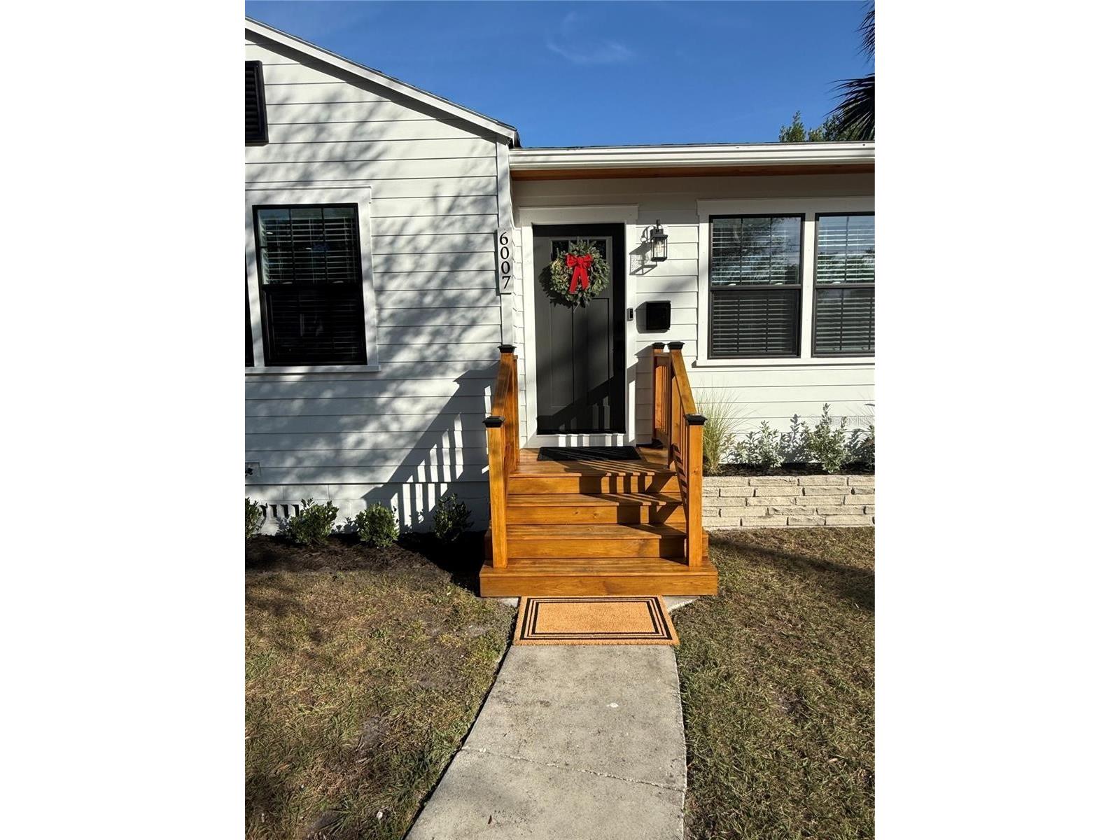 6007 N Central Avenue Tampa FL 33604 TB8502163 image4