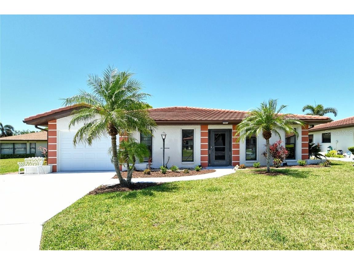6007 Vivienda Drive #29 Bradenton FL 34207 A4648614 image1