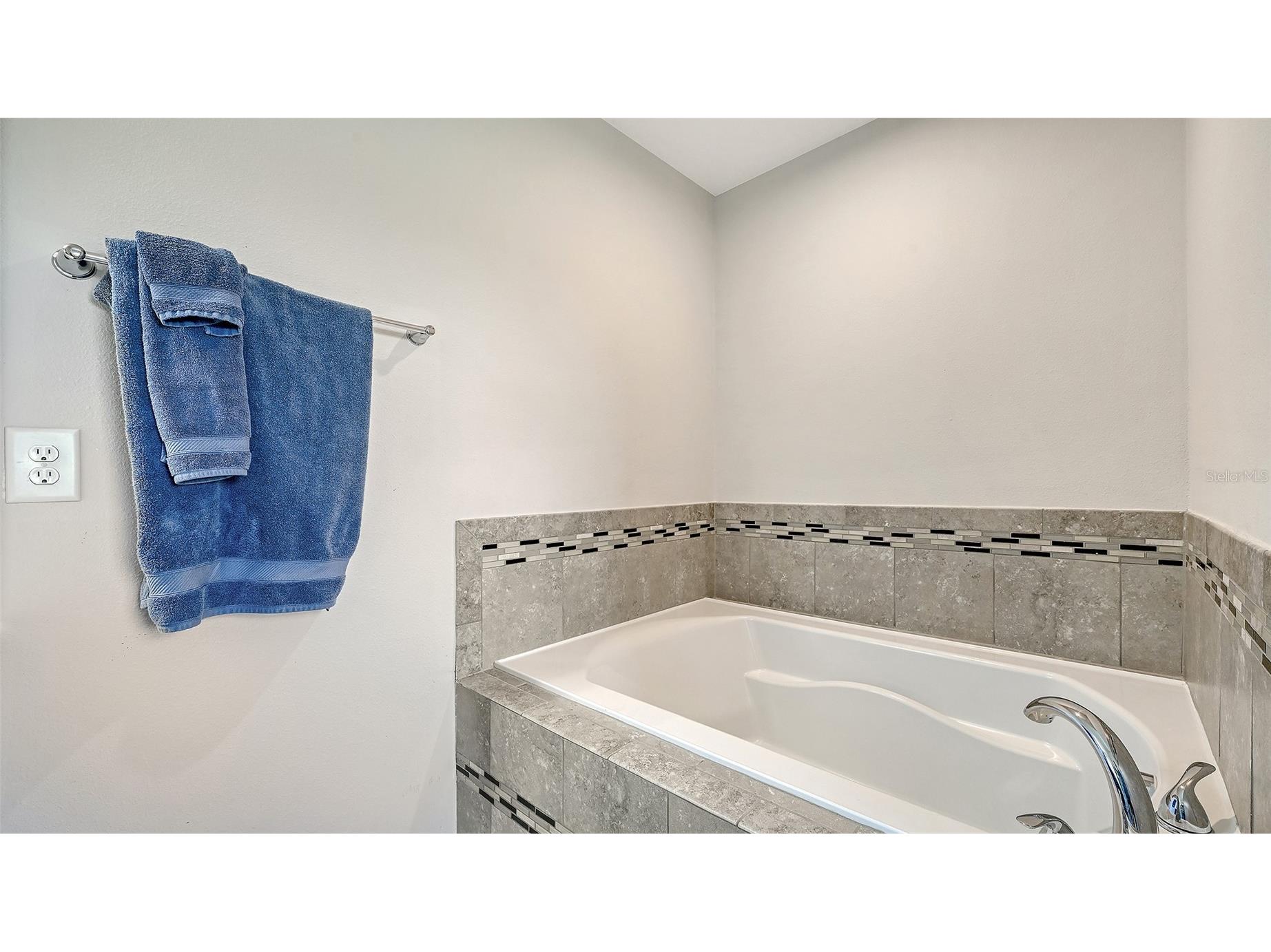 6008 113th Terrace E Parrish FL 34219 A4697801 image26
