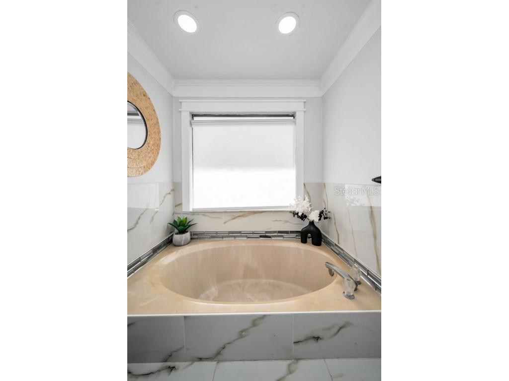 6009 Bayway Court New Port Richey FL 34652 - CANAL TO GULF TB8444959 image34