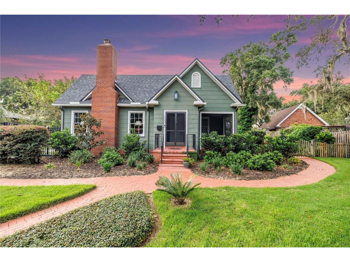 6009 Roberta Circle Tampa FL 33604 - LAKE ROBERTA TB8409281 image1