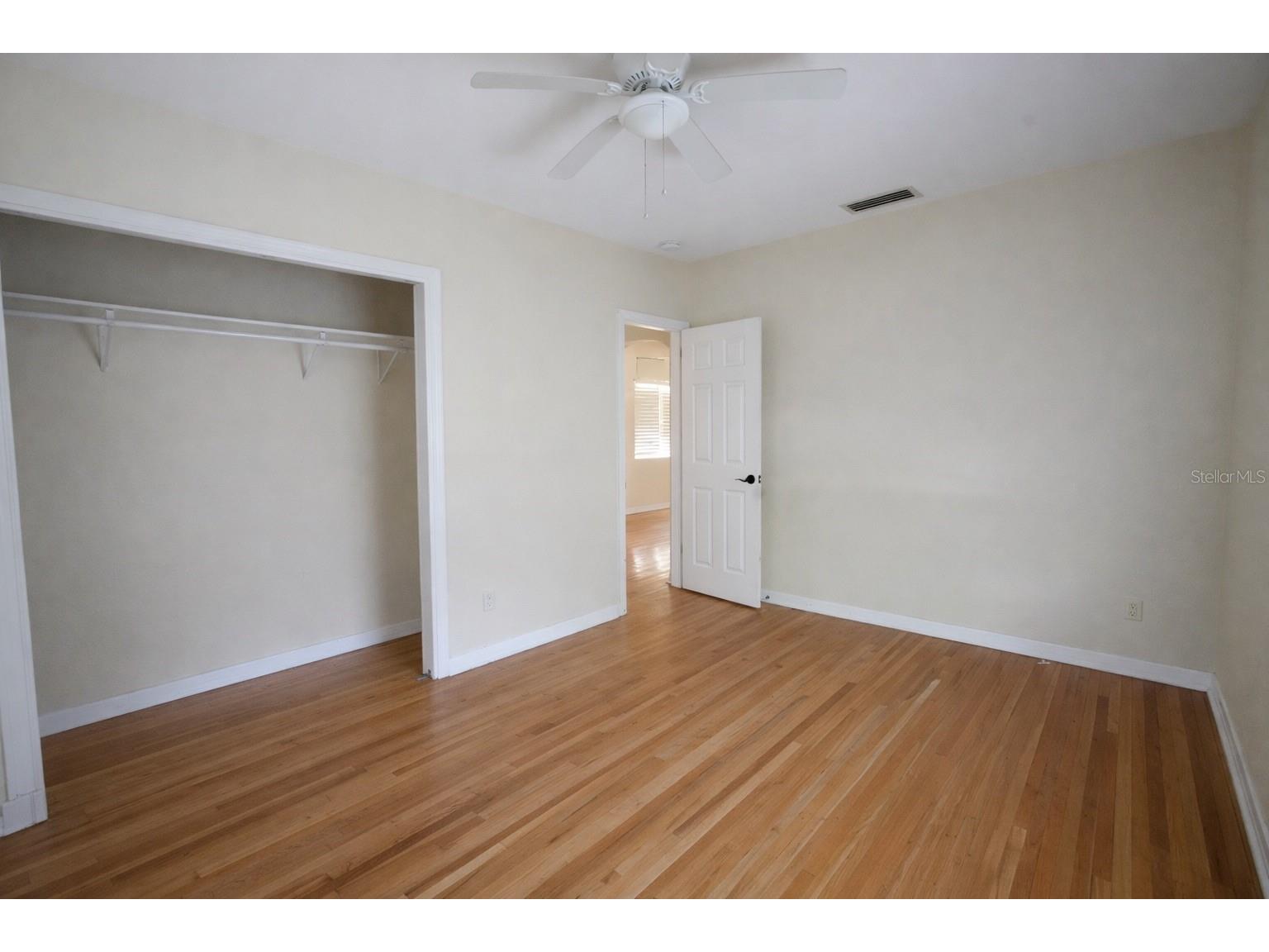 601 34th Avenue NE Saint Petersburg FL 33704 TB8482458 image10