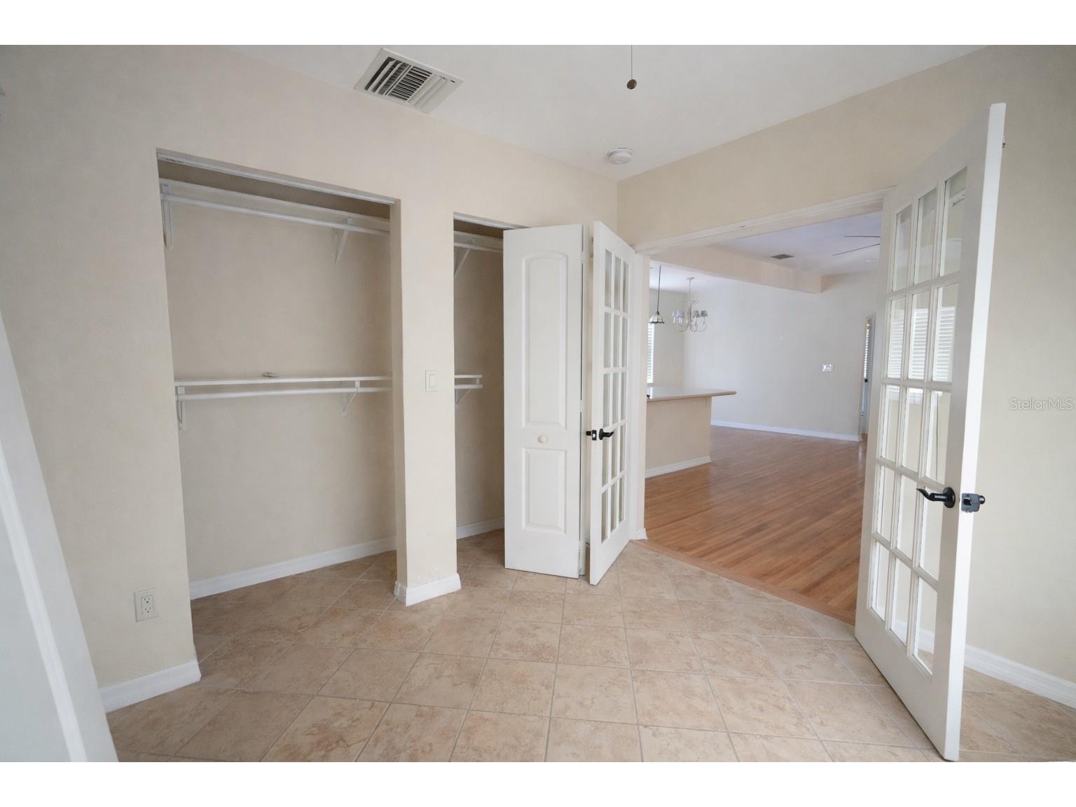 601 34th Avenue NE Saint Petersburg FL 33704 TB8482458 image11