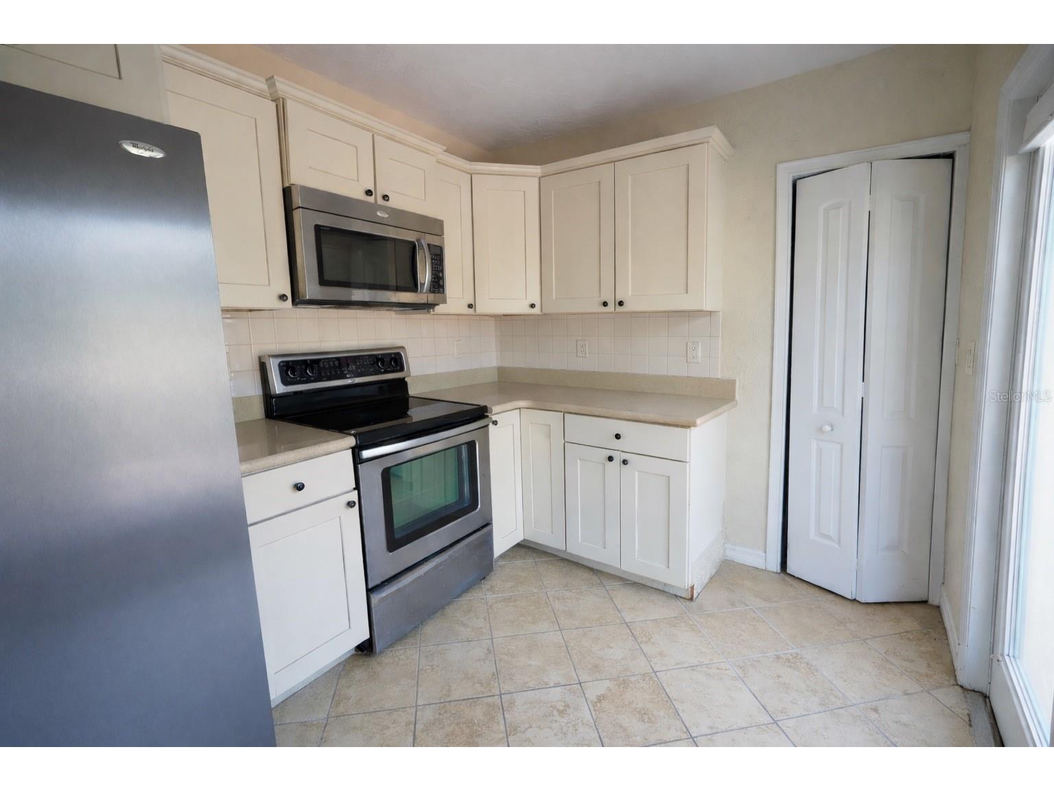 601 34th Avenue NE Saint Petersburg FL 33704 TB8482458 image16