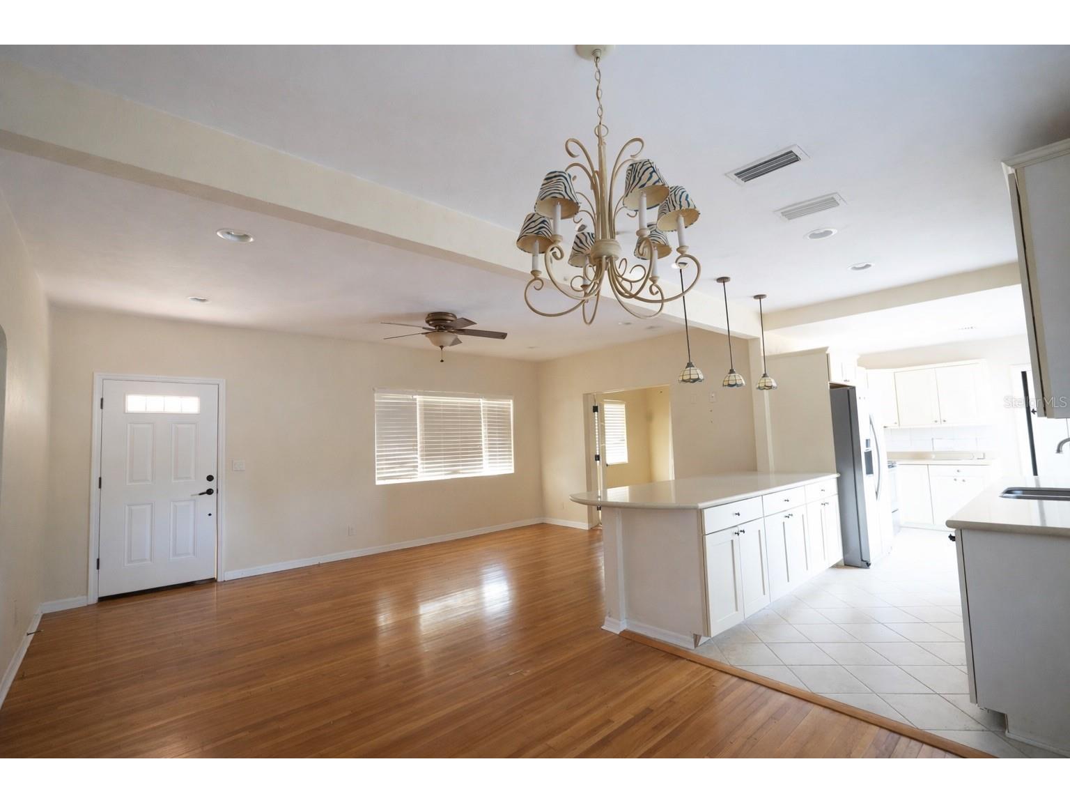601 34th Avenue NE Saint Petersburg FL 33704 TB8482458 image19