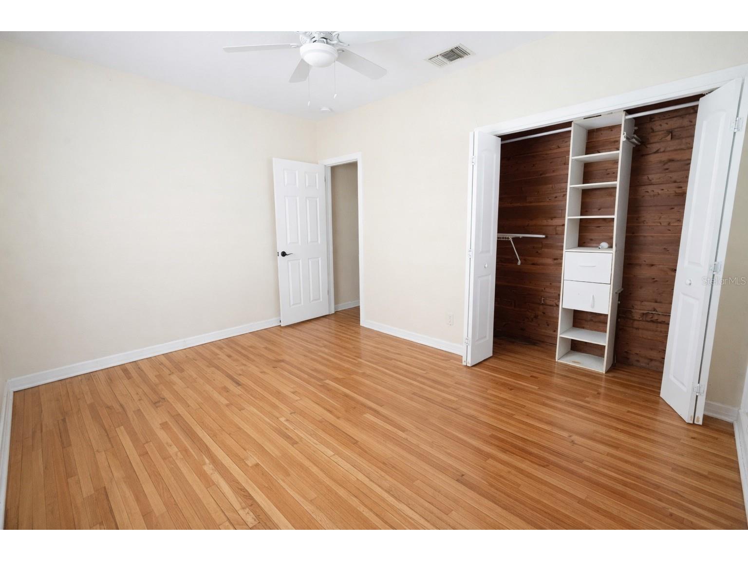 601 34th Avenue NE Saint Petersburg FL 33704 TB8482458 image9