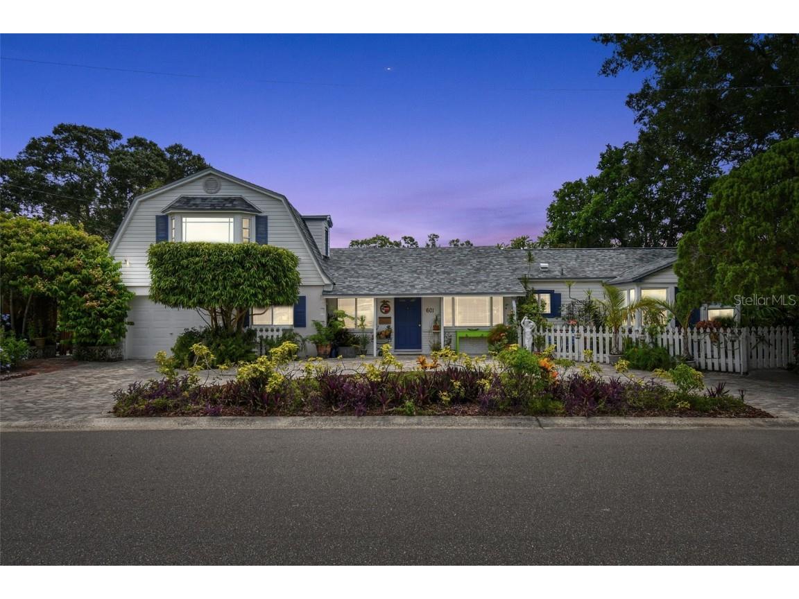 601 45th Street N Saint Petersburg FL 33713 U8206113 image1