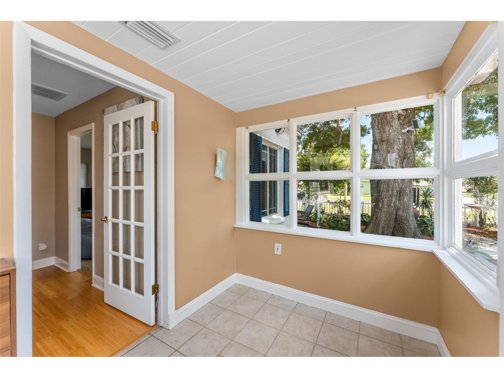 601 45th Street N Saint Petersburg FL 33713 TB8526357 image33