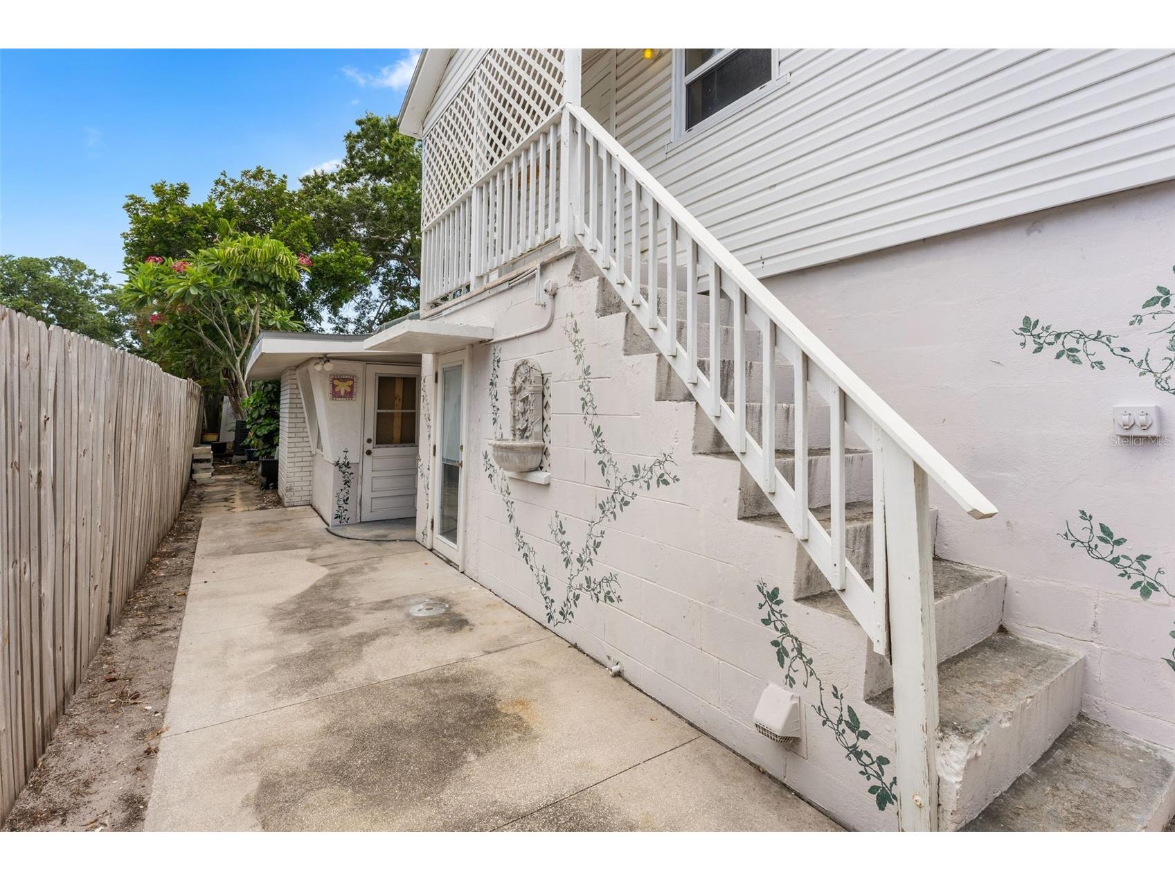 601 45th Street N Saint Petersburg FL 33713 TB8526357 image48