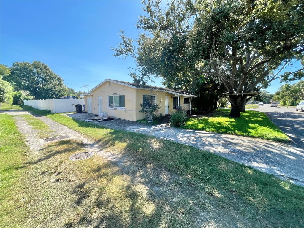 601 56th Street N Saint Petersburg FL 33710 TB8442495 image5