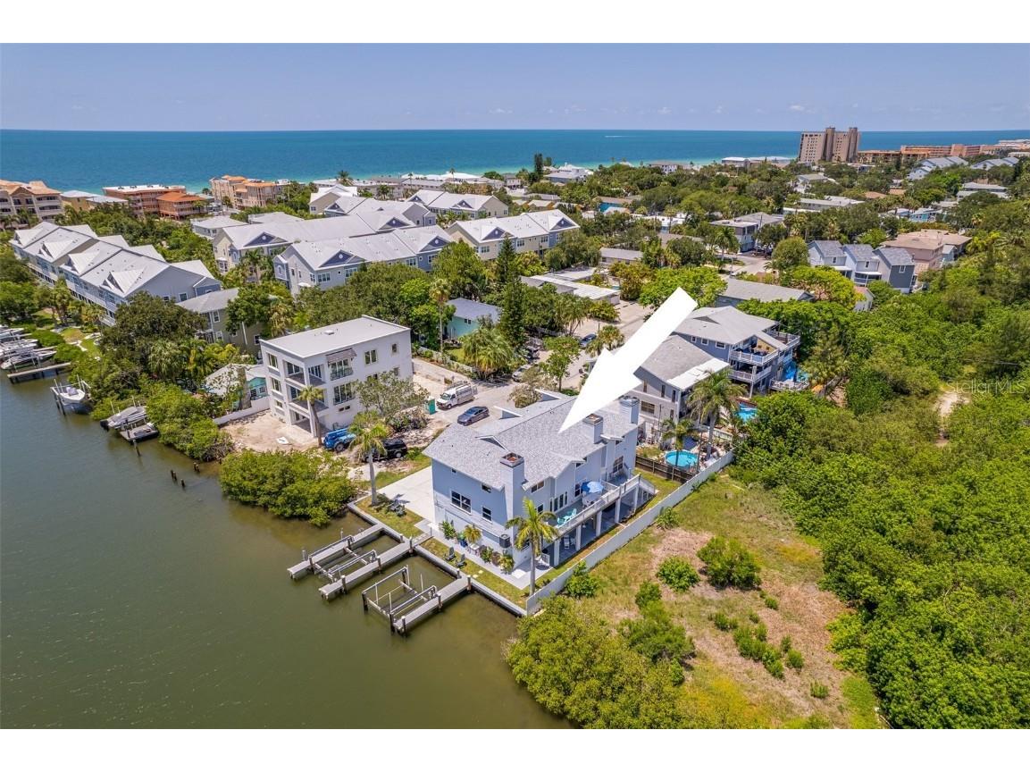 601 & 605 2nd Street Indian Rocks Beach FL 33785 - INTRACOASTAL WATERWAY TB8443948 image1
