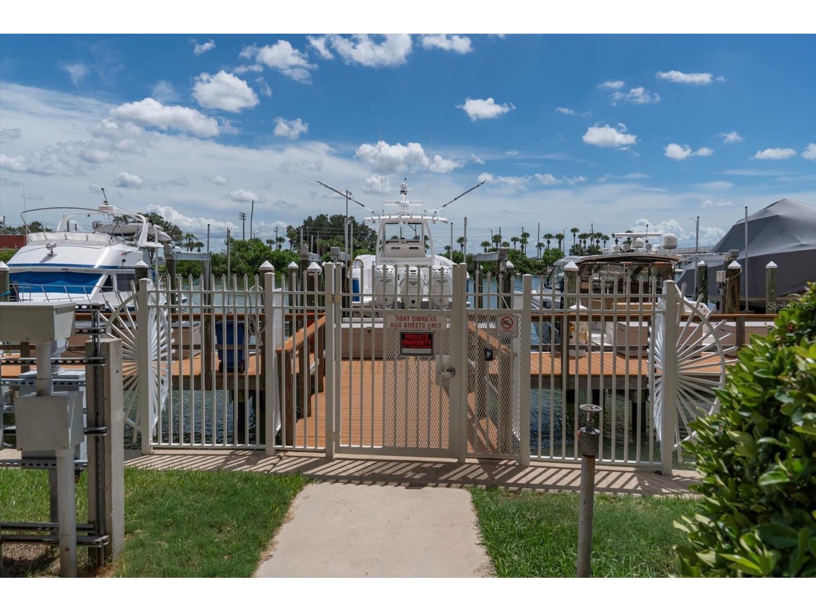 601 American Legion Drive #16 Saint Petersburg FL 33708 TB8489996 image11