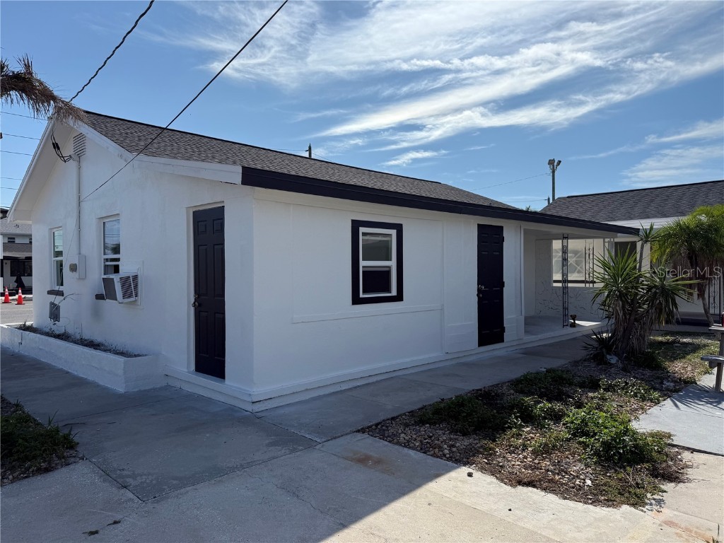 601 Corey Avenue Saint Pete Beach FL 33706 A4673435 image1