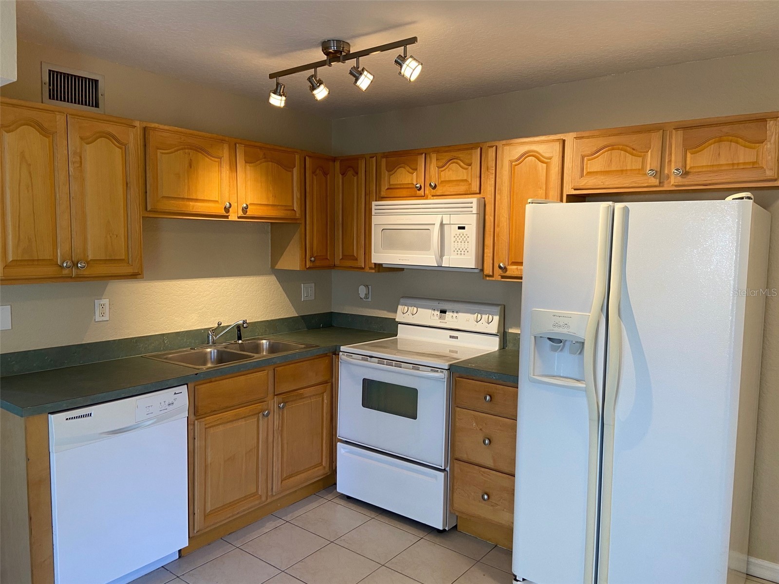 601 E 2nd Avenue New Smyrna Beach FL 32169 NS1088269 image26
