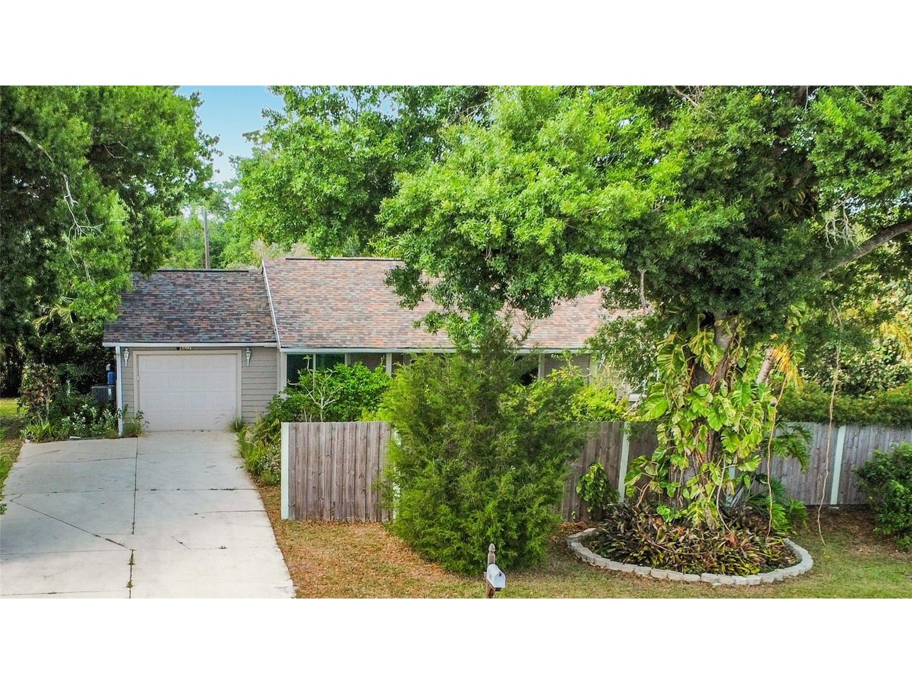 601 E Seminole Drive Venice FL 34293 S5147610 image2