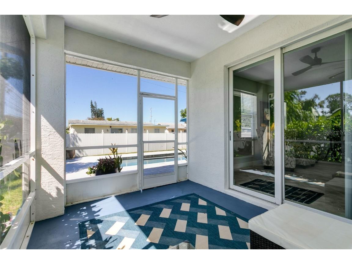 601 Hamlin Street Nokomis FL 34275 A4668073 image14