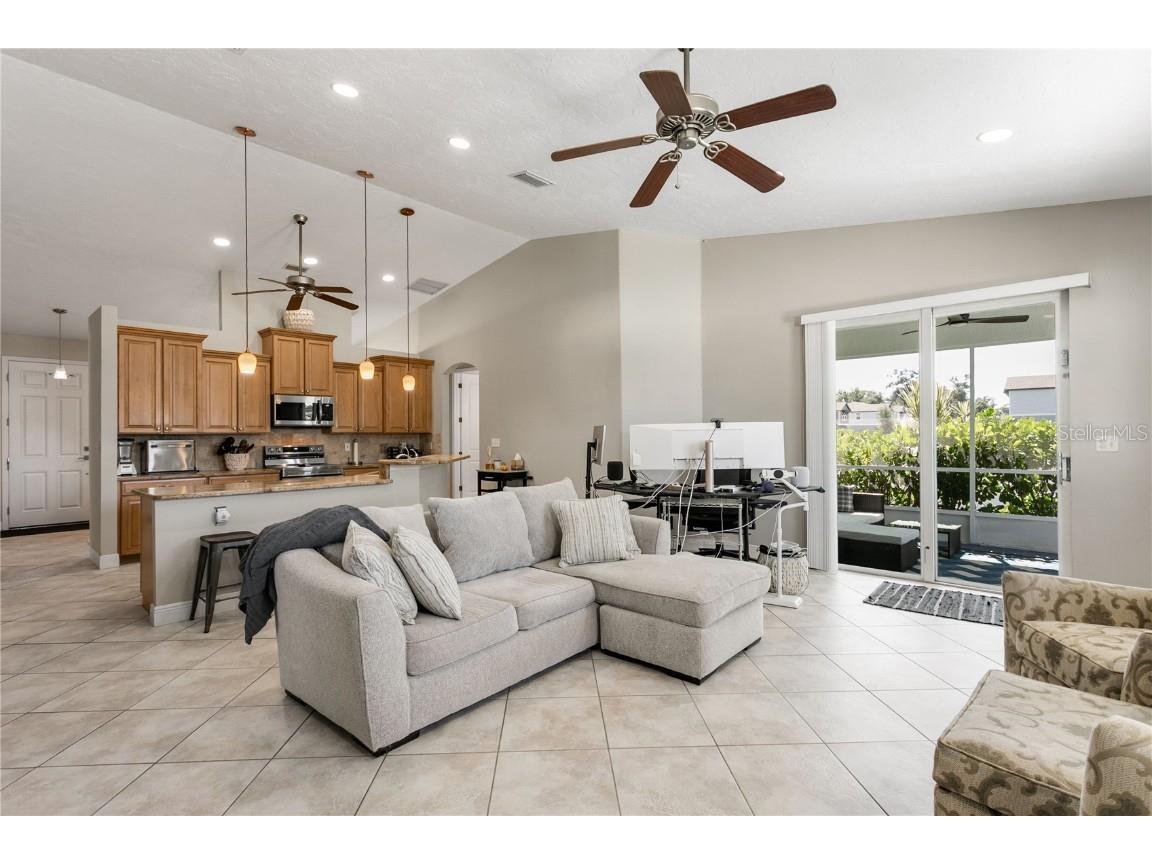 601 Hamlin Street Nokomis FL 34275 A4668073 image3