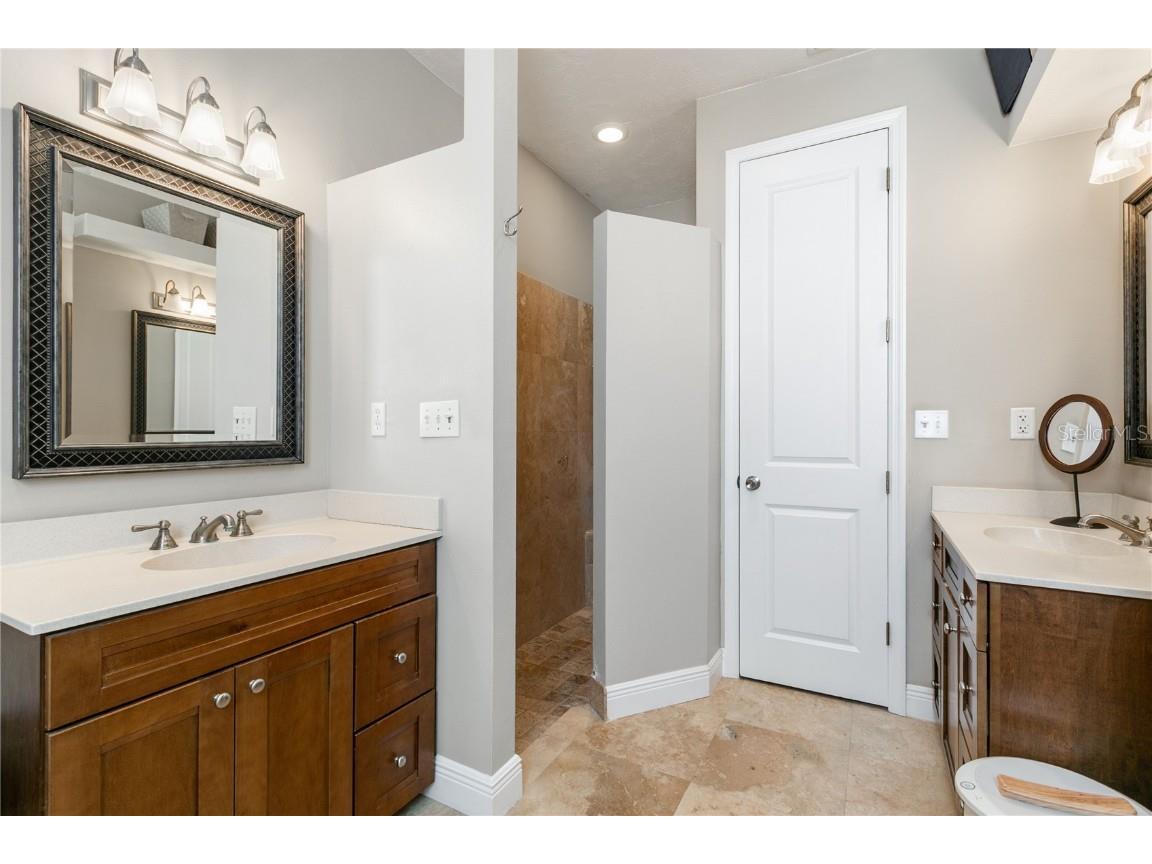 601 Hamlin Street Nokomis FL 34275 A4668073 image9