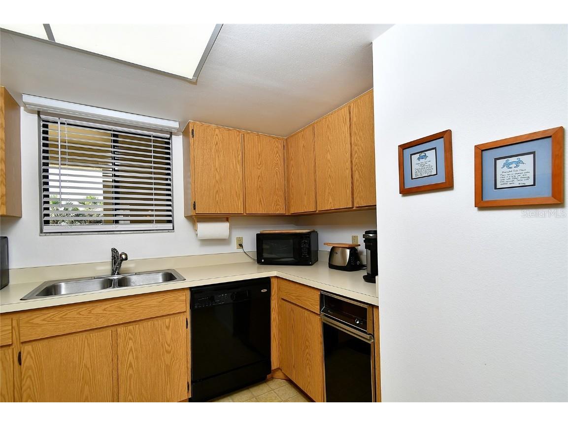 601 Islamorada Boulevard #24B Punta Gorda FL 33955 C7510131 image9