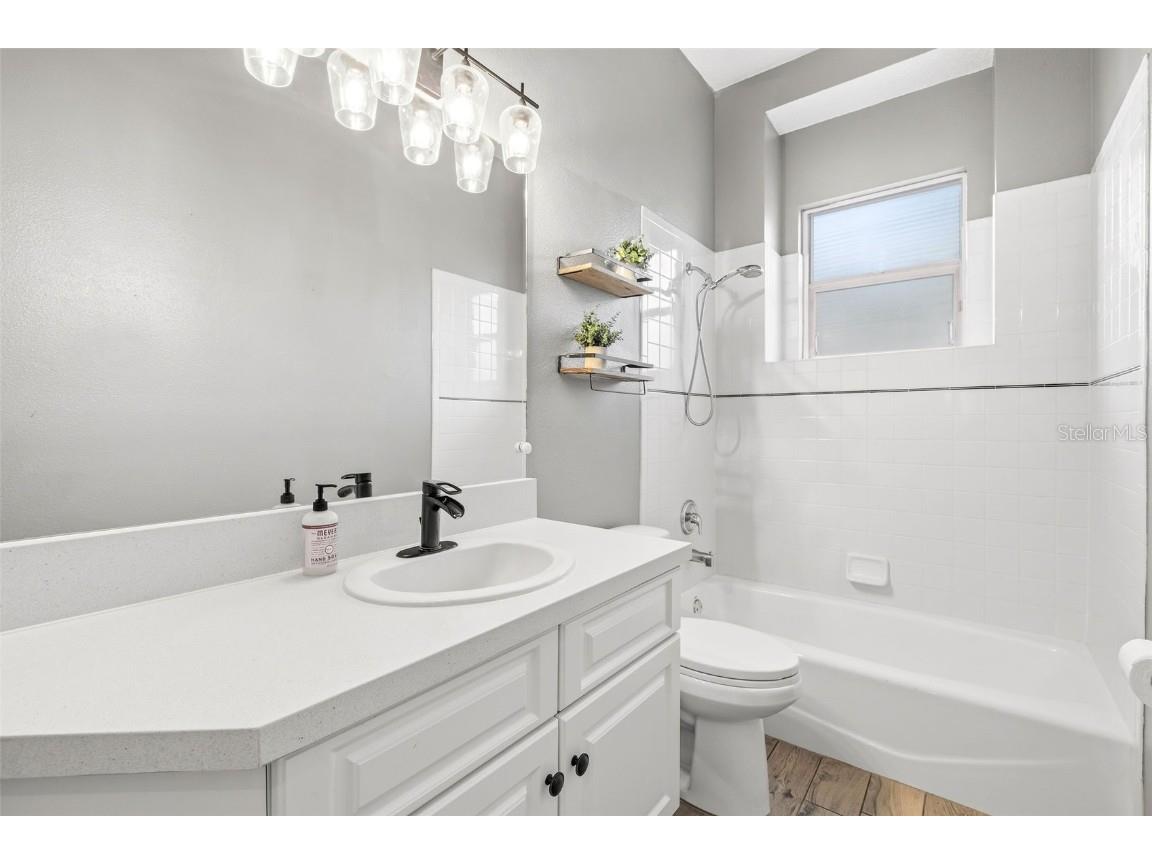 601 Lake Harbor Circle Orlando FL 32809 - LITTLE LAKE CONWAY O6346792 image22