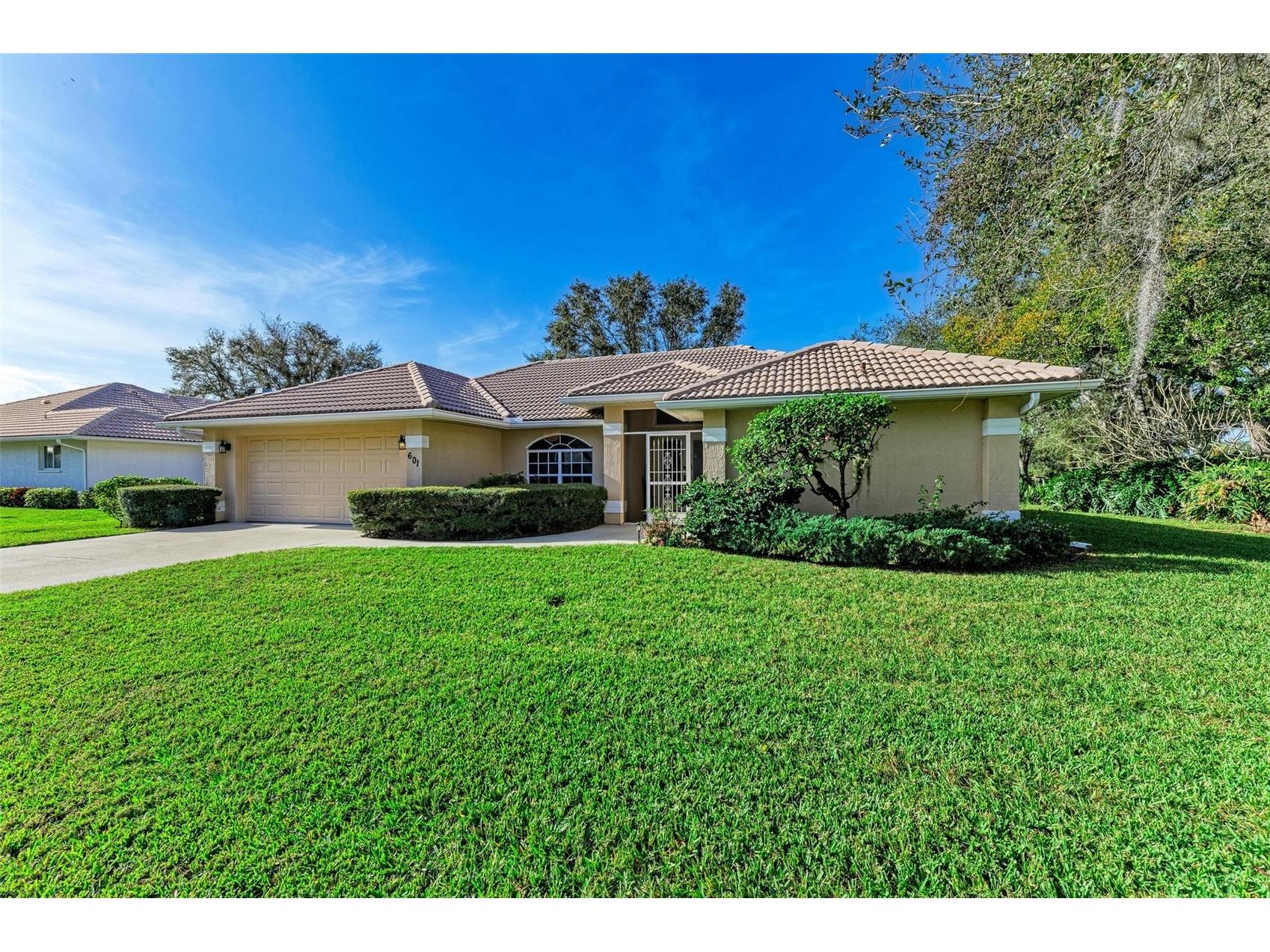 601 Lakescene Drive Venice FL 34293 A4635192 image1