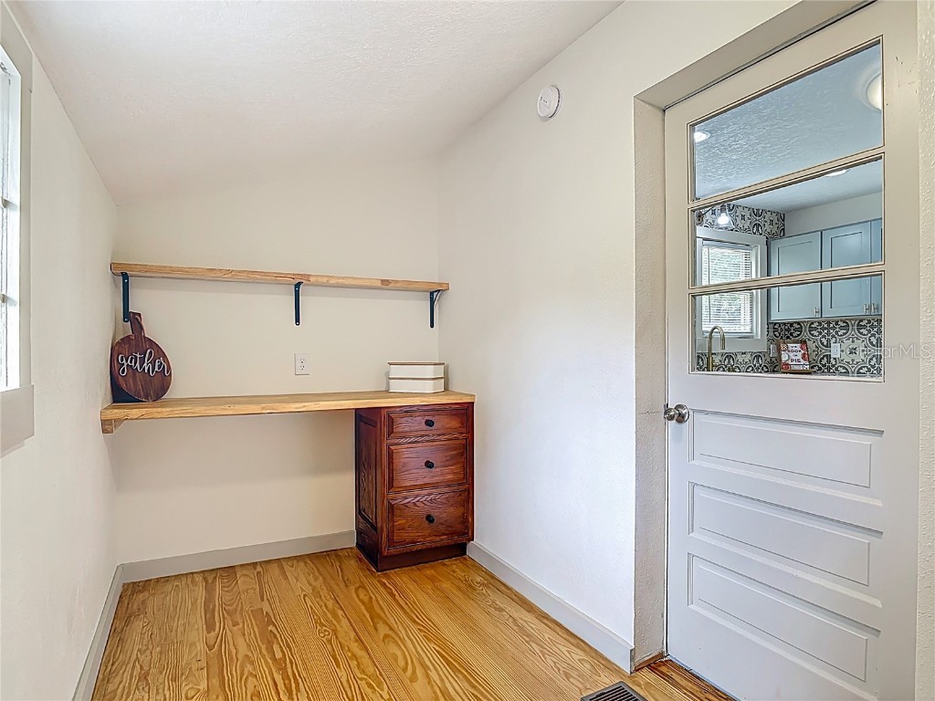 601 N Adelle Avenue Deland FL 32720 V4946203 image17