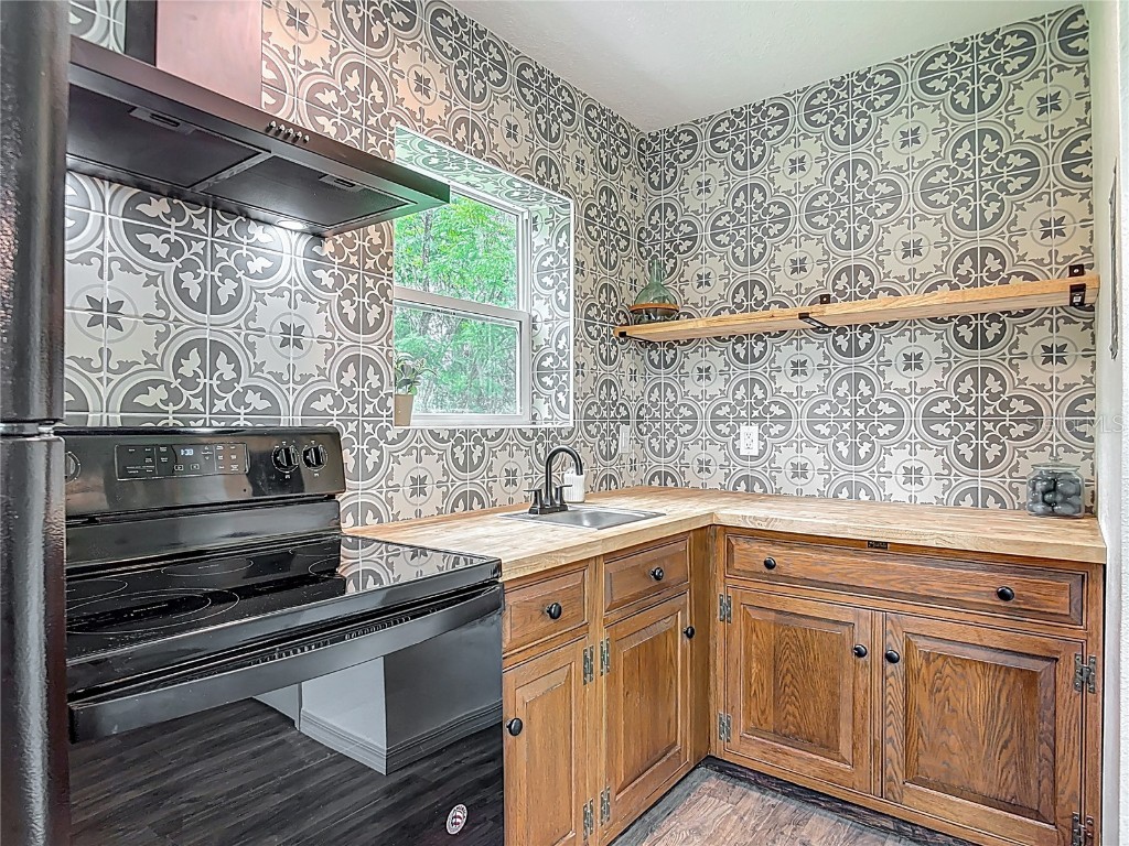 601 N Adelle Avenue Deland FL 32720 V4946203 image28