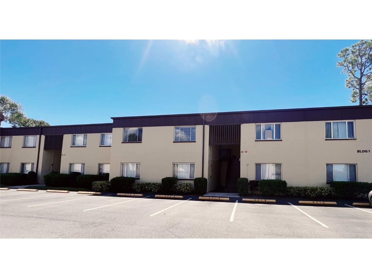 601 N Keene Road #P-10 Clearwater FL 33755 U8218221 image1