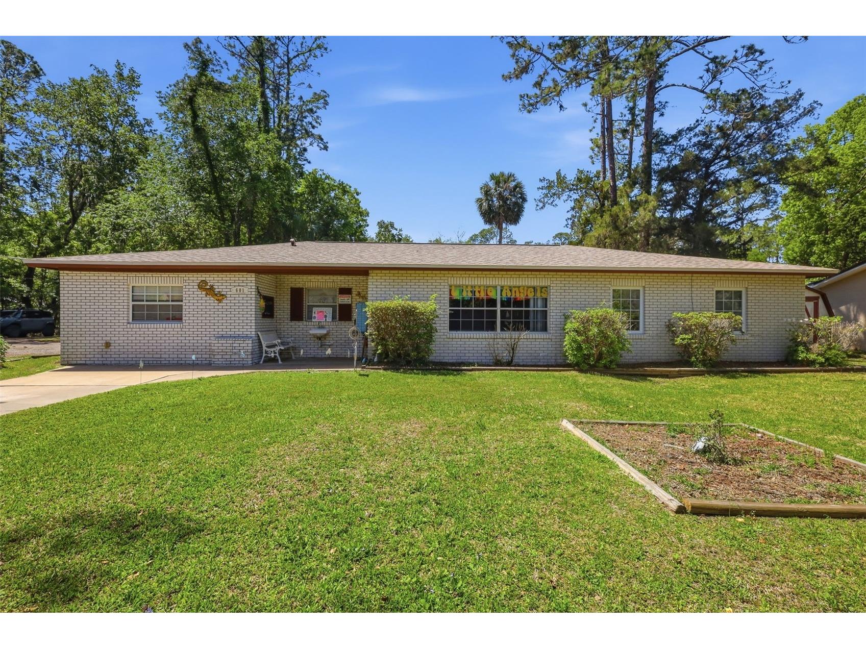 601 N Peach Street Bunnell FL 32110 V4948400 image1