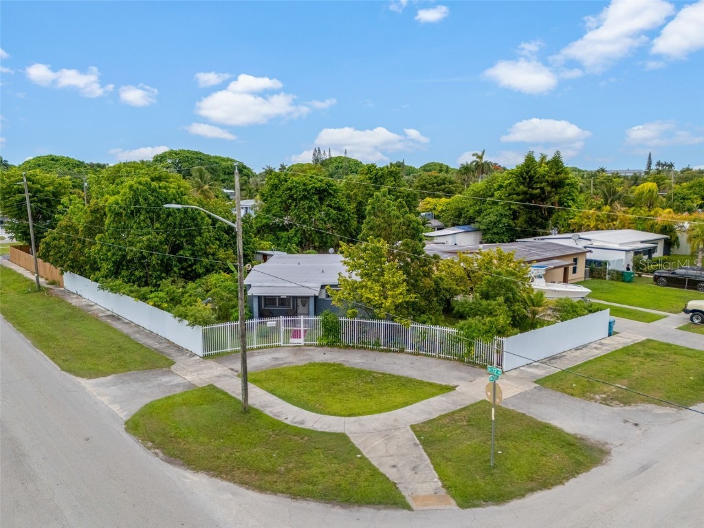 601 NE 12th Street Homestead FL 33030 TB8401648 image1