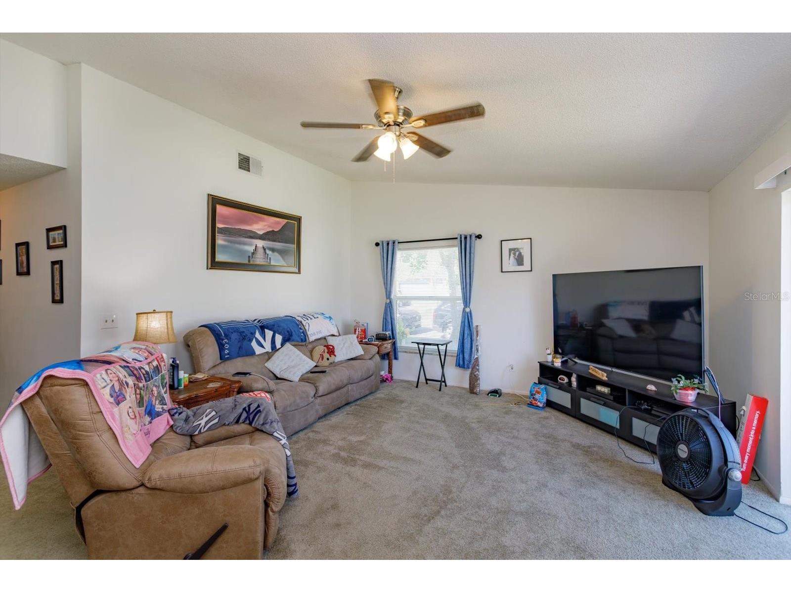 601 Oak Manor Circle Orlando FL 32825 O6400112 image4