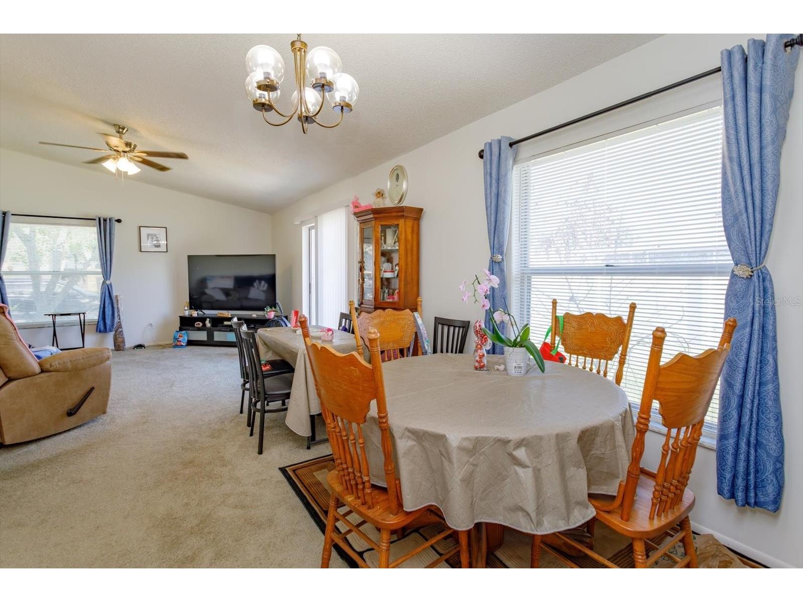 601 Oak Manor Circle Orlando FL 32825 O6400112 image7
