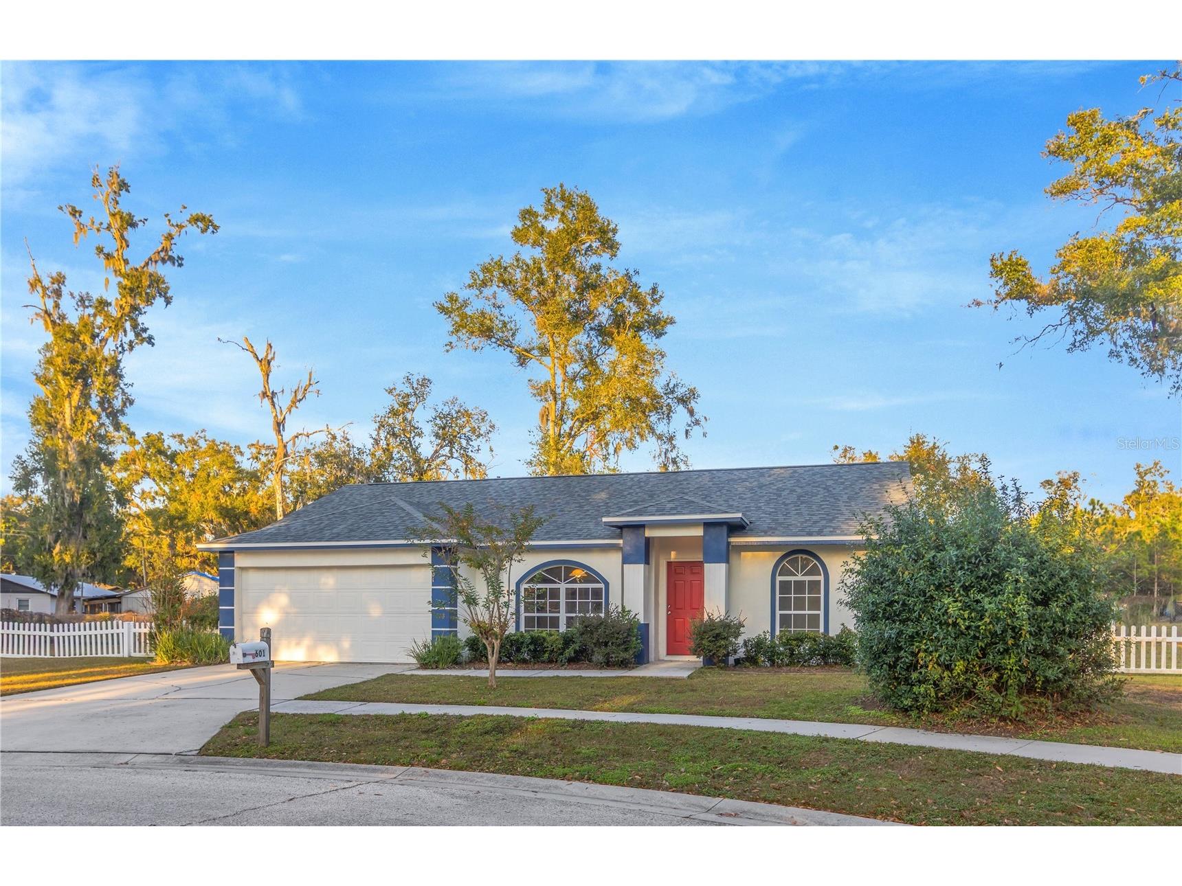 601 Parsons Reserve Court Seffner FL 33584 TB8461344 image1