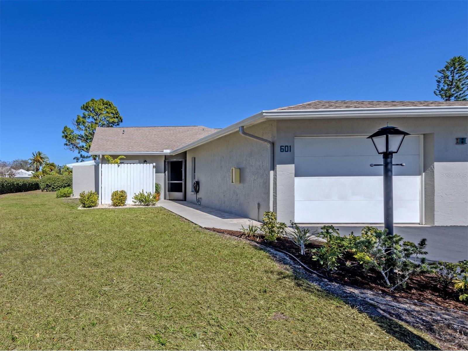601 Pinebrook Crescent #1 Venice FL 34285 N6143088 image1