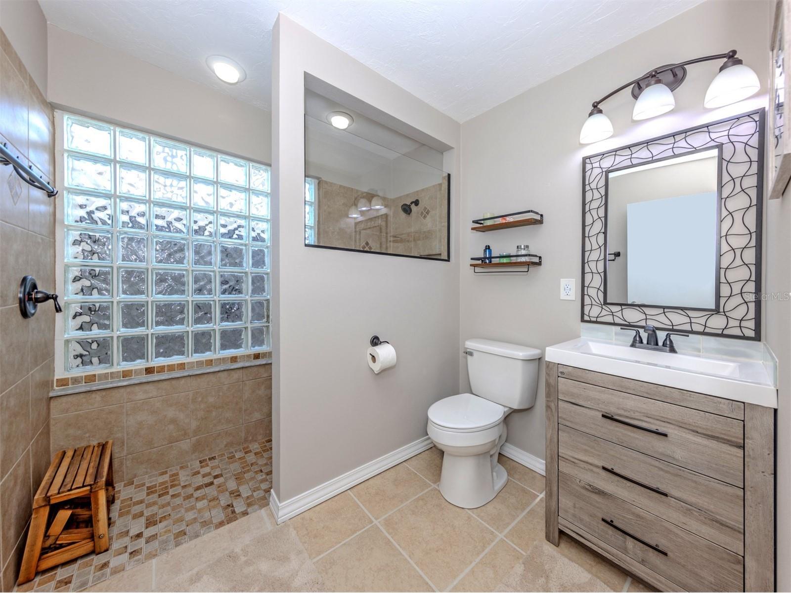 601 Pinebrook Crescent #1 Venice FL 34285 N6143088 image24