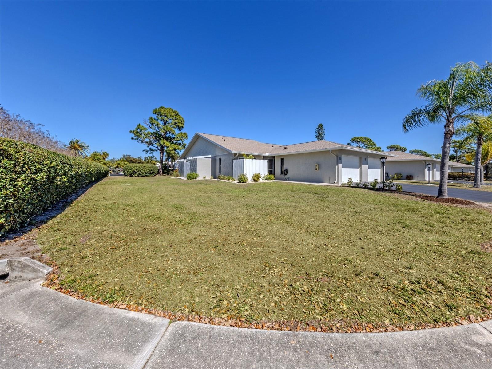 601 Pinebrook Crescent #1 Venice FL 34285 N6143088 image8